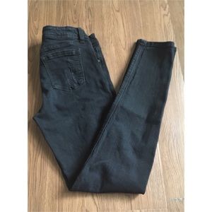 Oasis Distressed Jeans